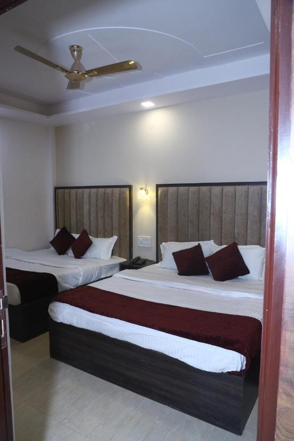 The Divine Oak Hotel คาตรา ภายนอก รูปภาพ