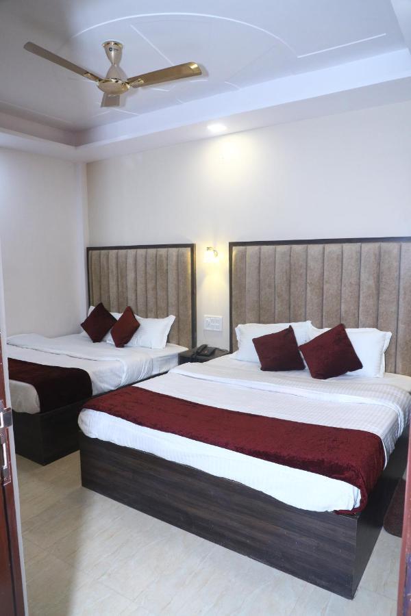The Divine Oak Hotel คาตรา ภายนอก รูปภาพ