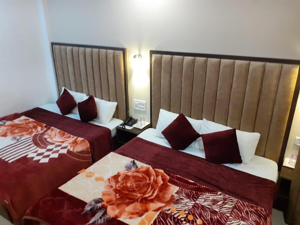 The Divine Oak Hotel คาตรา ภายนอก รูปภาพ