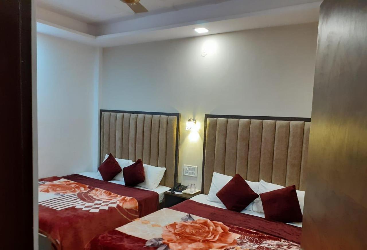 The Divine Oak Hotel คาตรา ภายนอก รูปภาพ